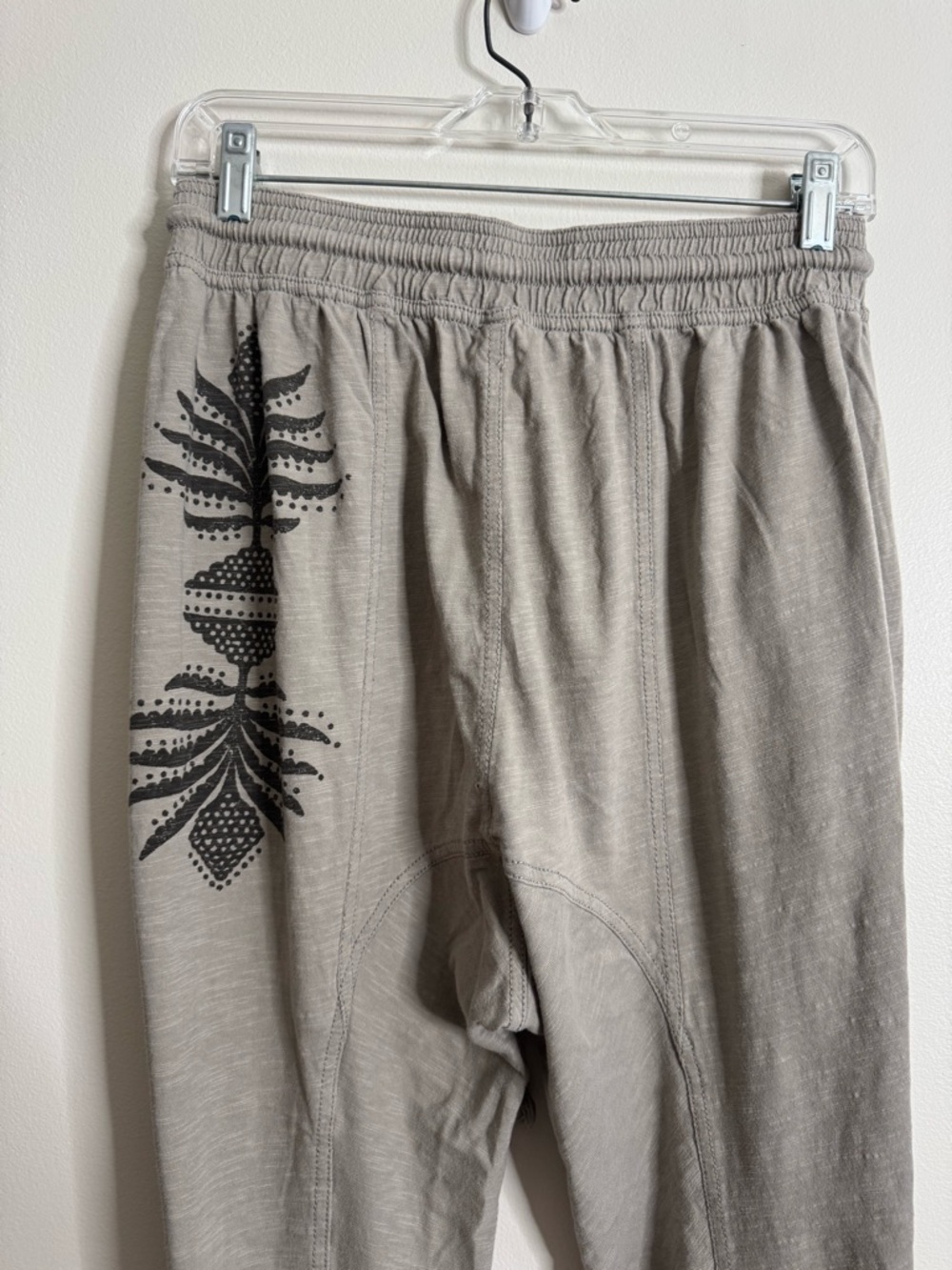 Anthropologie Daily Practice Harem Printed Jogger Pant XS Taupe Gray - Picture 6 of 9